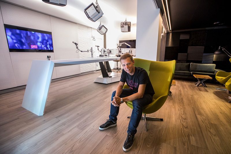 Armin van Buuren STUDIO