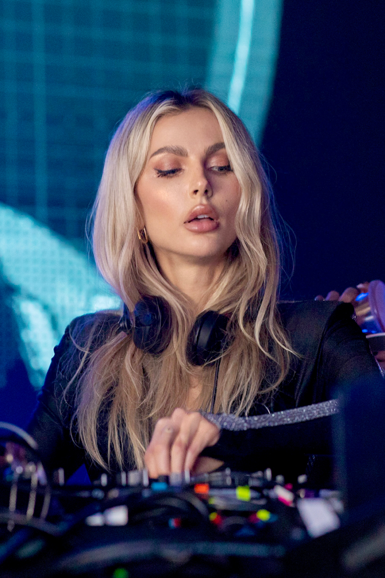 KASIA: Rising Techno Star Bringing Eclectic Energy to UNTOLD Festival