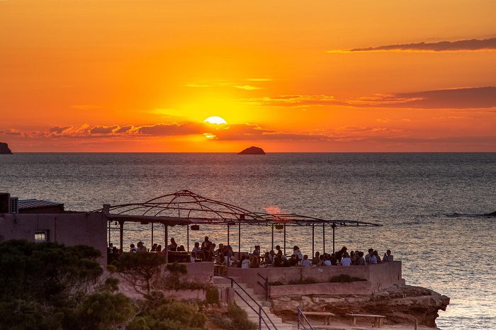 Sunset Ashram CALA CONTA