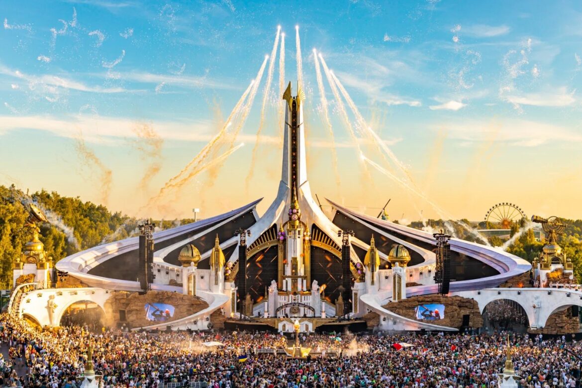 Tomorrowland Best Music Festivals in the world